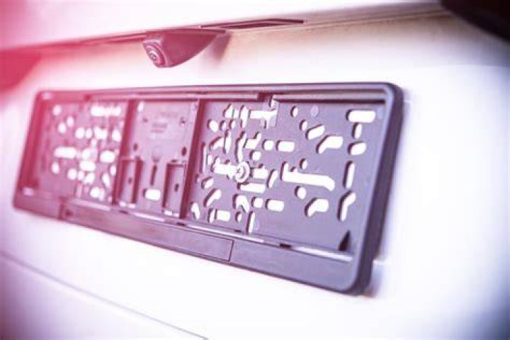 Are Glitter number plates legal?