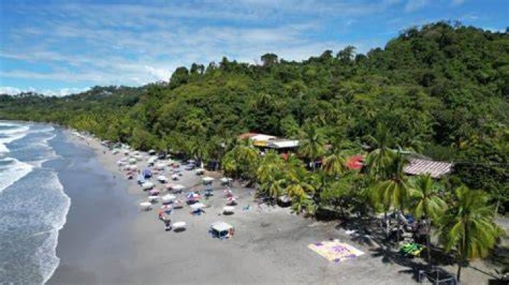Are the beaches safe in Costa Rica?