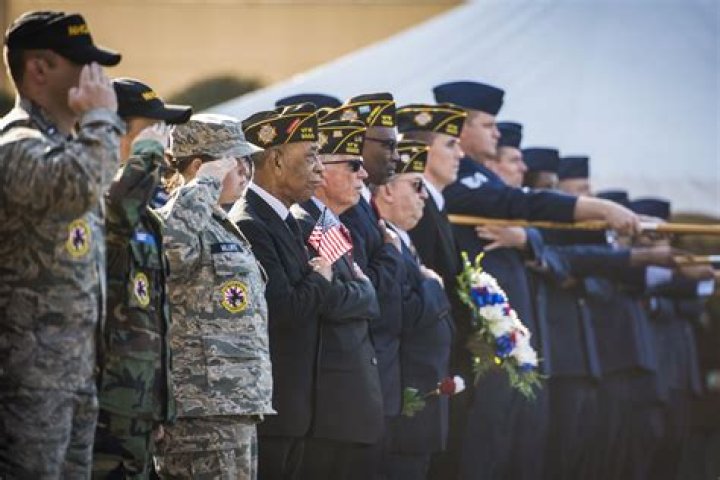 Can retired soldiers salute?