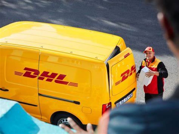 Can you track DHL trucks?