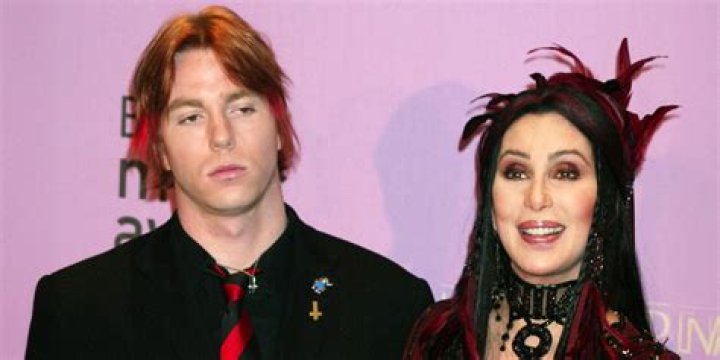 Cher Hubsher Wiki; Father, Net Worth, Baby, Ethnicity, Wedding, House, Facts