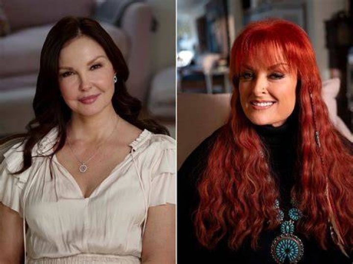 Did Wynonna Judd ever meet her biological father?