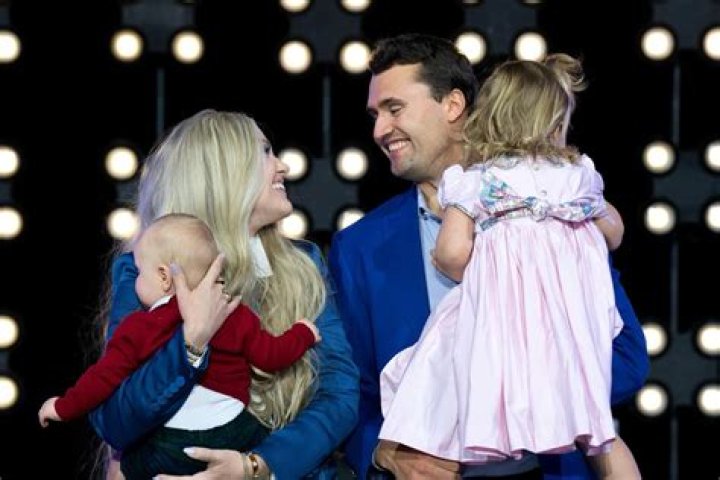 Does Mary Cheat On George With Pastor Rob? Relationship Timeline