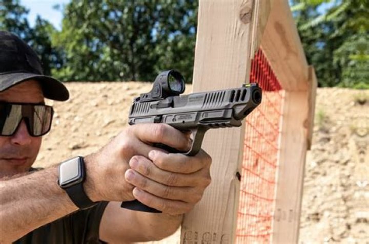 Does the M&P 2.0 have a trigger safety?