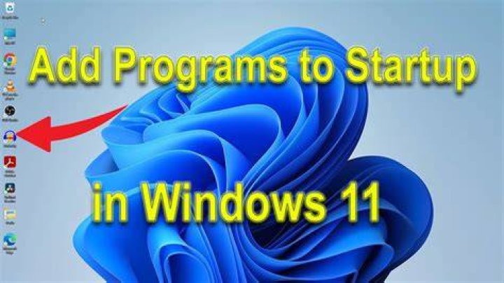 How do I add Outlook to startup in Windows 11?