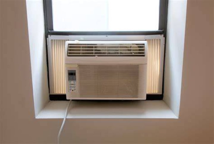 Is a window AC expensive to run?