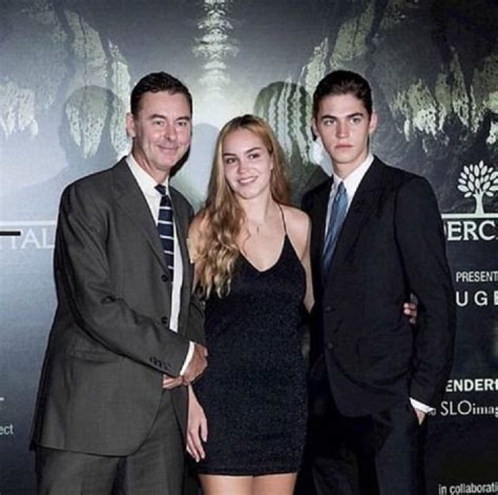 Is Hero Fiennes Tiffin a dad?