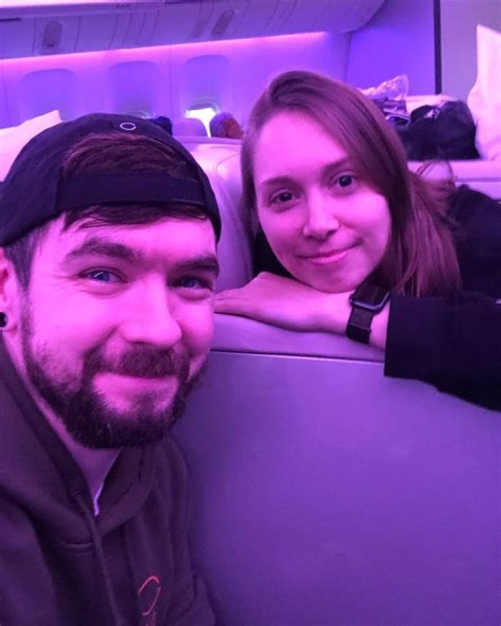 Jacksepticeye Girlfriend, Height, Age, Net Worth, Wiki, Gay, and Markiplier