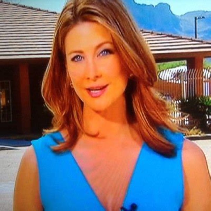 Molly Line Bio, husband, Net Worth, Height, Measurements, Fox News Career