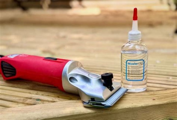 What is clipper blade oil made of?