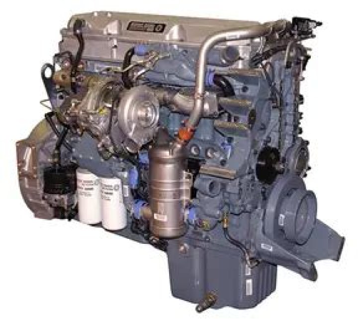 What motor does Freightliner use?