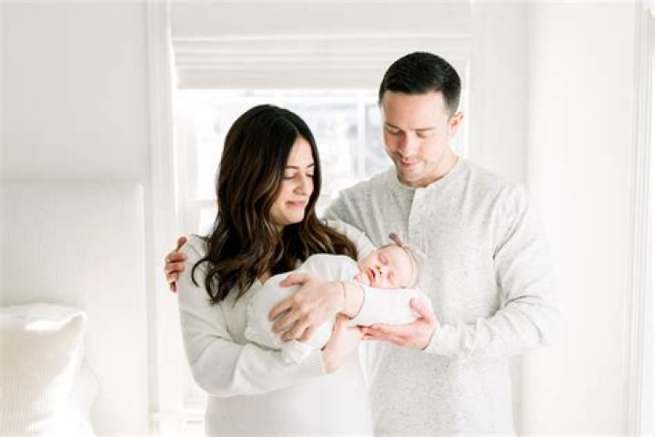 What should family wear for newborn pictures?