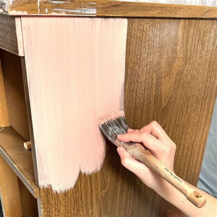 Will chalk paint cover dark wood?